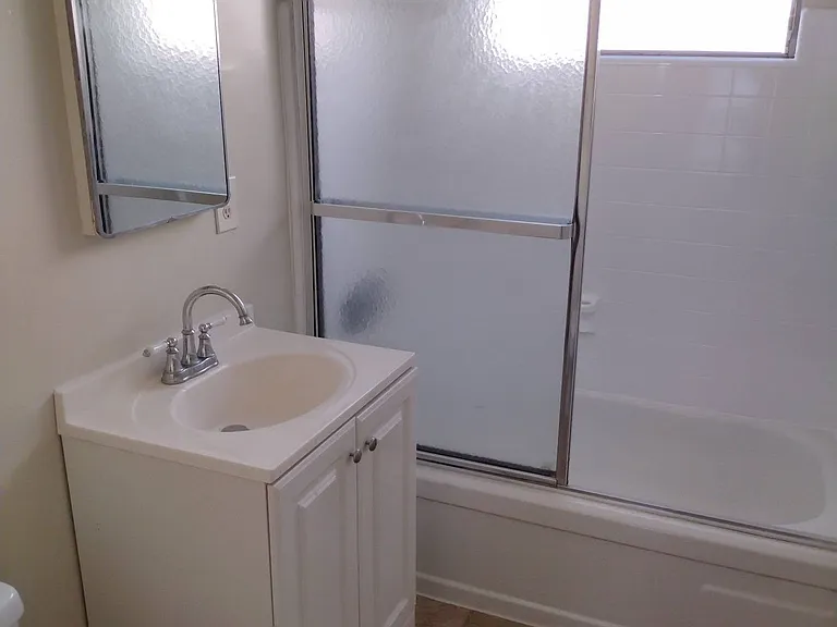 12427 Pacific Ave #7 — Photo 4