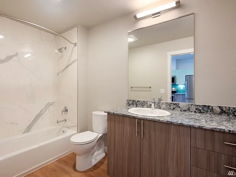 20403 SE 127th St — Photo 7