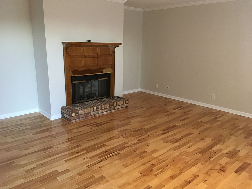 1st image of 1818 Memorial Dr APT 11