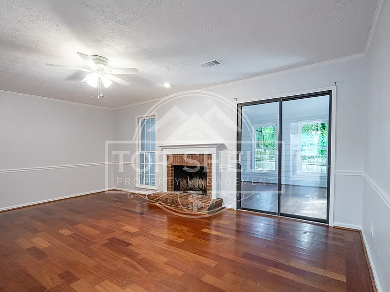 2916 Governors Ct #1 — Photo 10