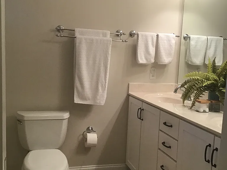 159 Brooks St SE #106 — Photo 10