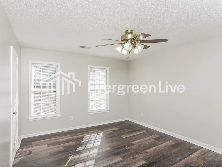321 Gales River Rd — Photo 3
