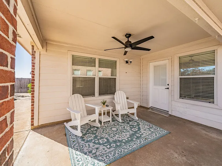 9040 Weller Ln — Photo 40