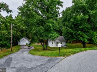 4535 Deer Park Dr, Temple Hills, MD 20748