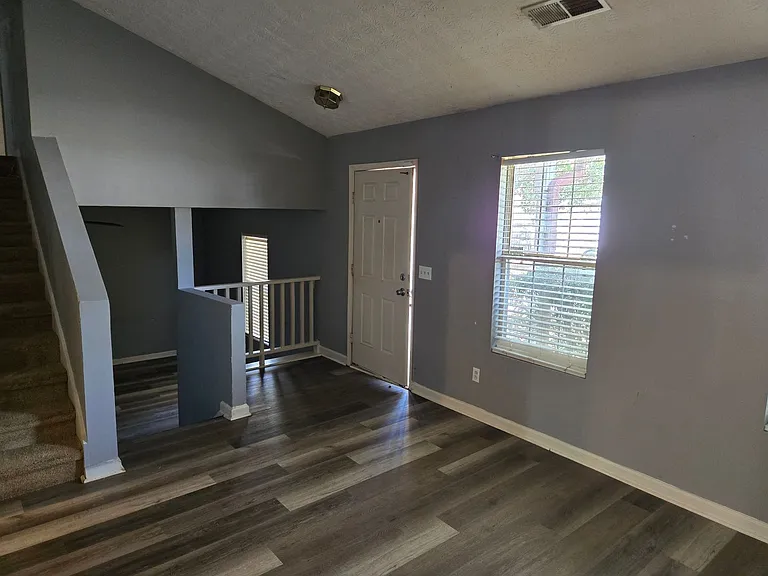 5504 Moriah Ln — Photo 10