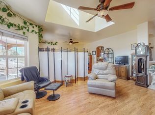 610 Barnett Rd, Bosque Farms, NM 87068