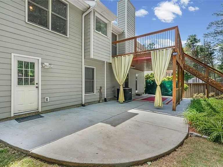 4240 Sugar Mill Dr — Photo 26