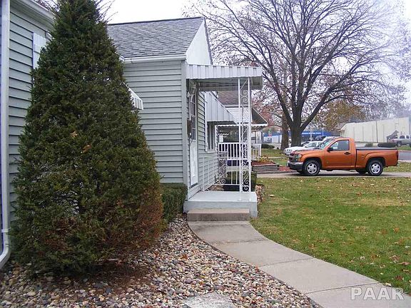 4th image of 1201 E Wilson Ave