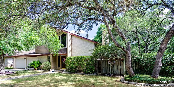 3rd image of 4515 Emory Oak Woods