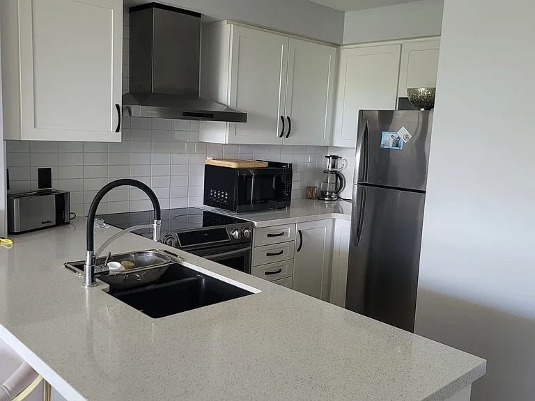 310 Red Maple Rd E #217 — Photo 5