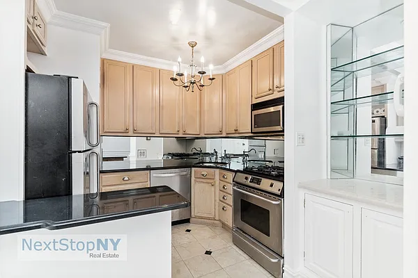 Sold by NextStopNY | media 6