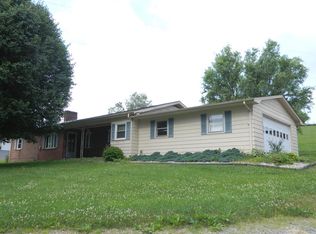 192 Carlock Creek Rd, Chilhowie, VA 24319