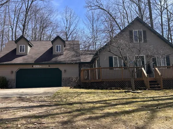 144 Garfield Blvd, Roscommon, MI 48653