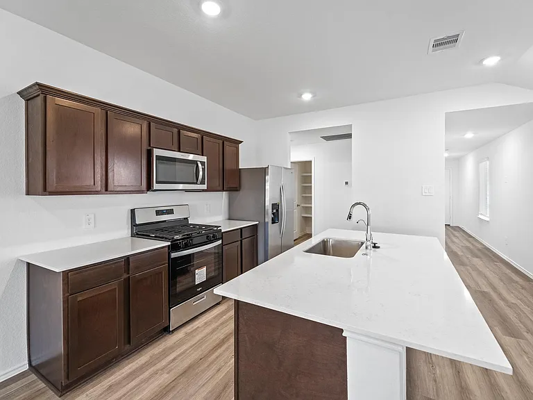 1011 Vilana Ridge Ln — Photo 8