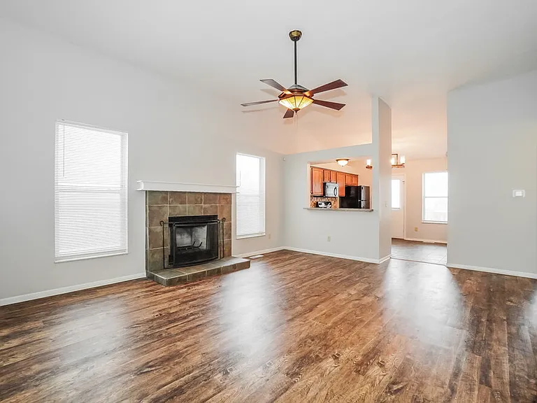 1270 Pinnacle Dr — Photo 4
