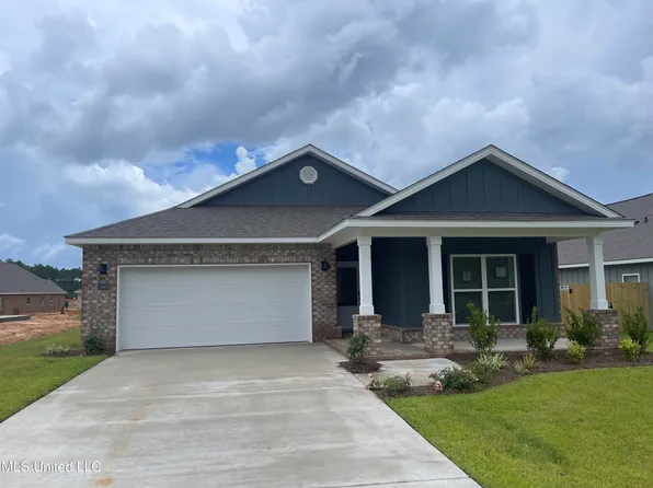 15900 Blue Ridge Dr, Gulfport, MS 39503