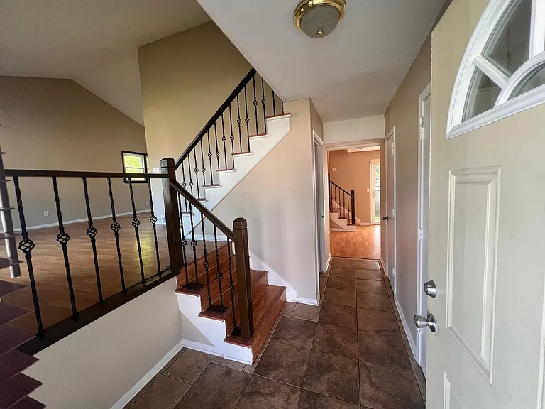 15318 Douglas Cir — Photo 2