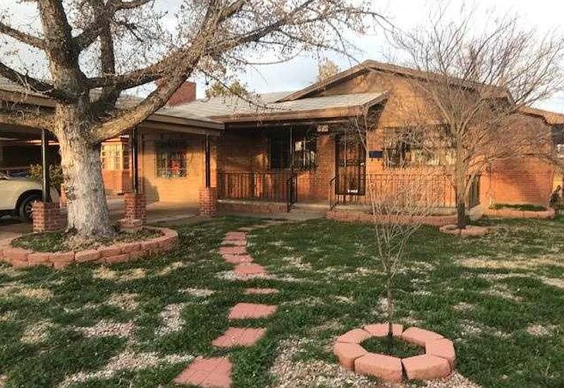 1st image of 936 Dakota St SE