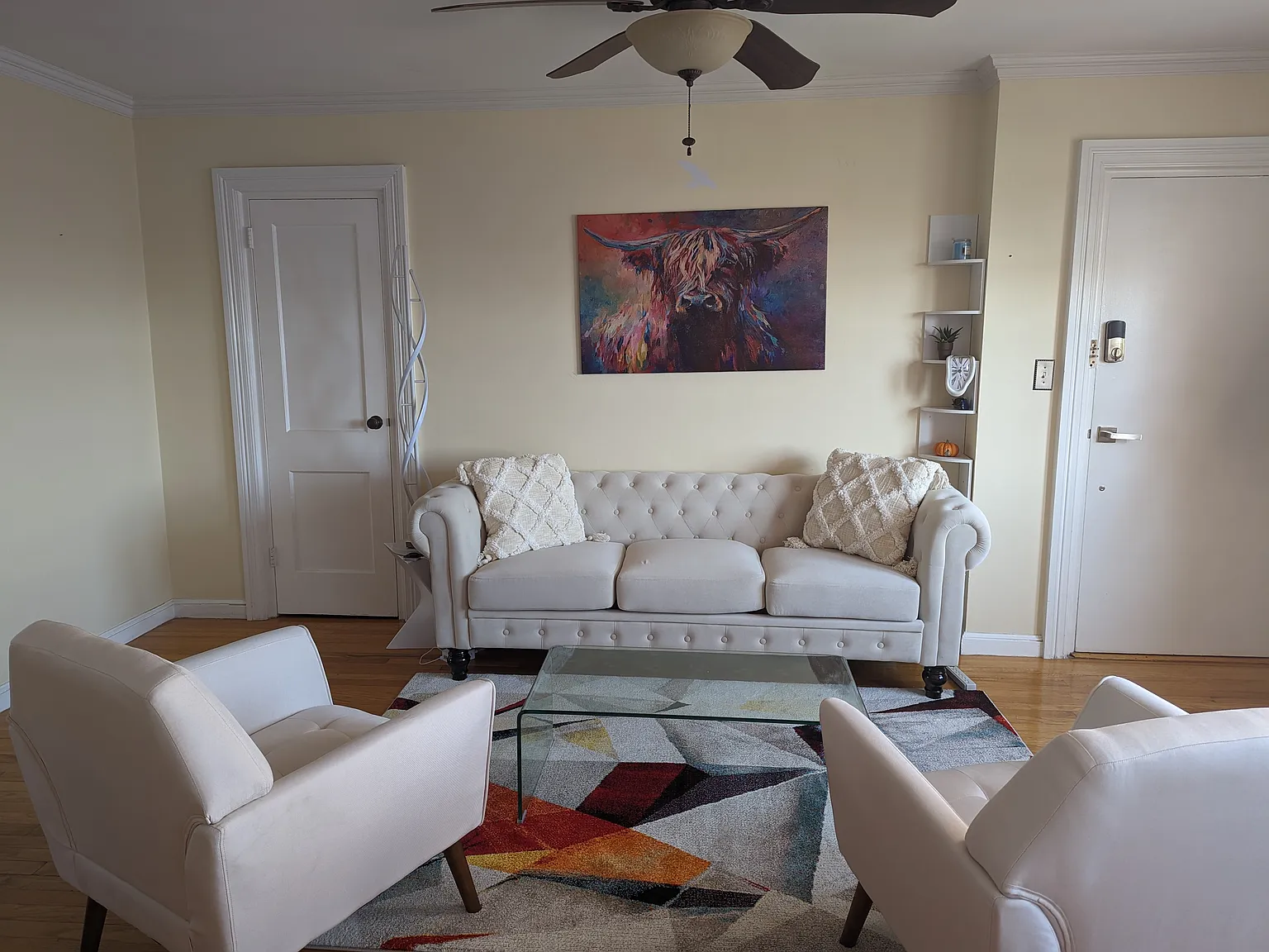 2 bed, 925 sqft, $3,800 — Photo 3