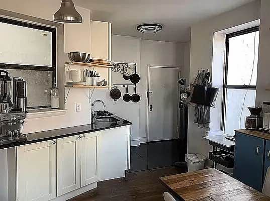 5th image of 54 Eldridge St #5