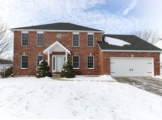547 Danbury Dr, Oswego, IL