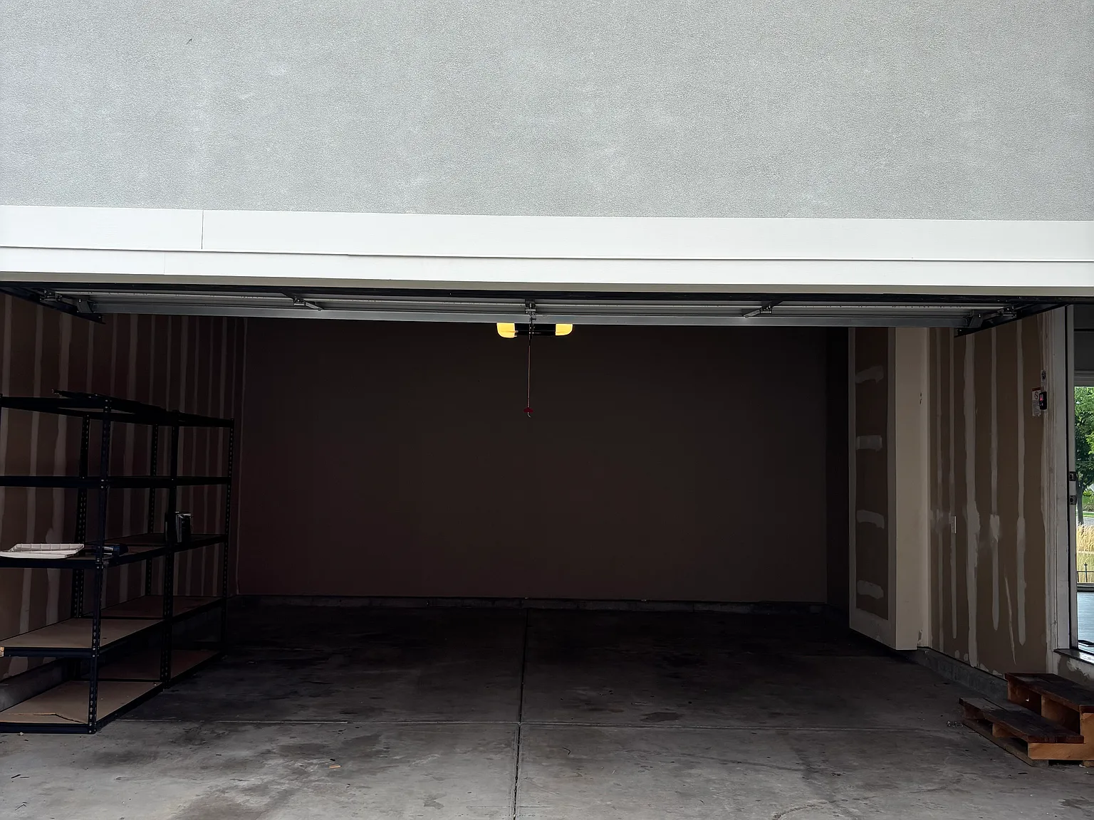 3 bed, 3.5 bath, 2500 sqft, $2,600 — Photo 3