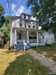 42 Spring Valley Ave, Hackensack, NJ, 07601