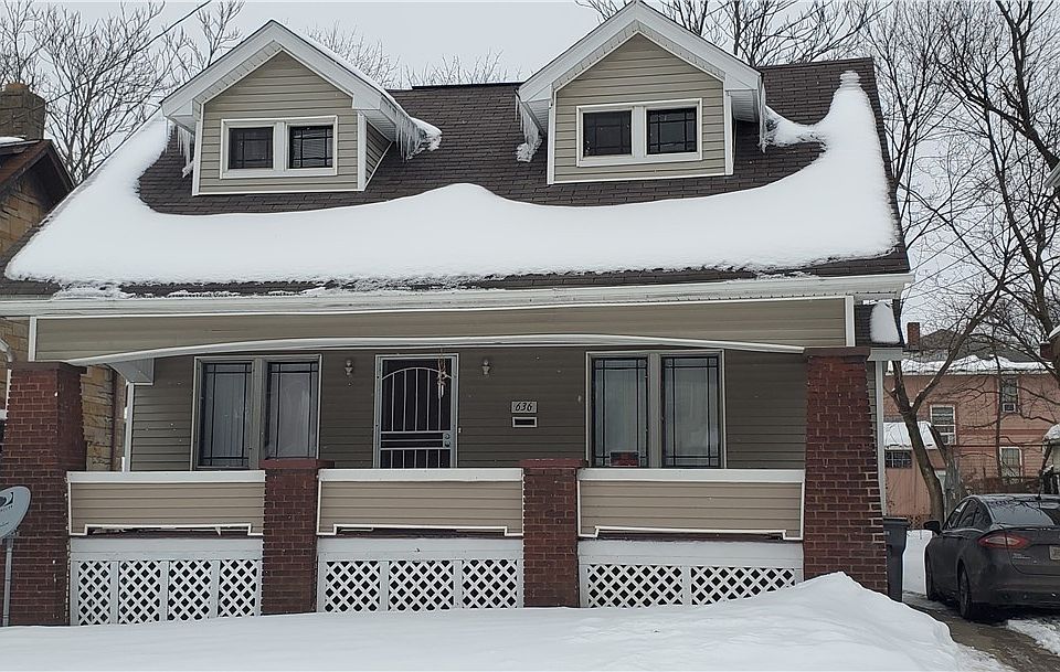 1st image of 636 Cohasset Dr