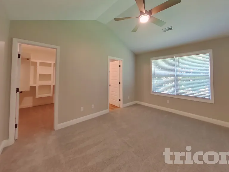 341 Green Hills Dr — Photo 6