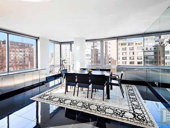 4th image of 111 W 67th St APT 29A