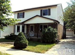 559 Orange St, Wyandotte, MI 48192