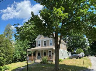 17 Chestnut St, New York Mills, NY 13417
