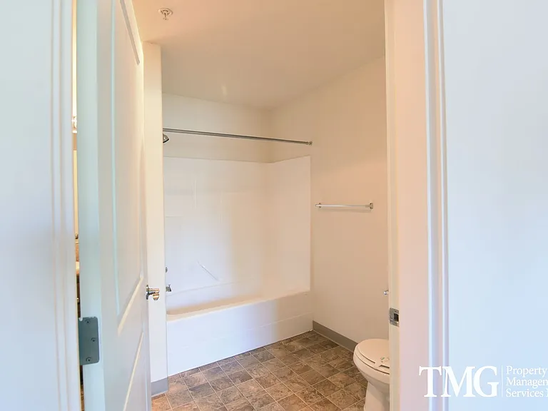 1017 SE 12th Ave — Photo 91