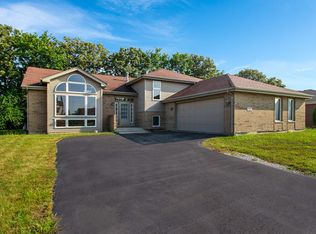 5718 Kathryn Ln, Matteson, IL 60443
