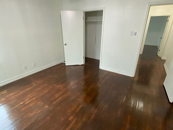 3rd image of 5909 Rio Vista Ave