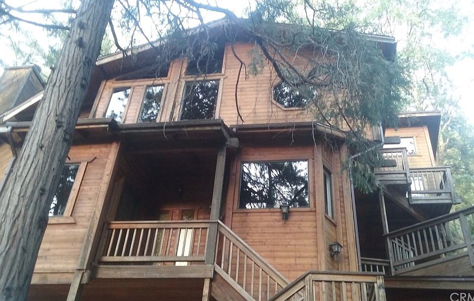 1st image of 24485 Bernard Dr