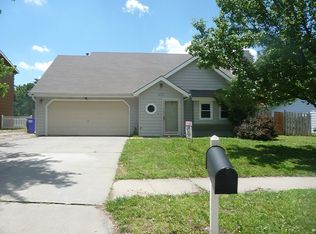 412 Guinevere Dr, Junction City, KS 66441
