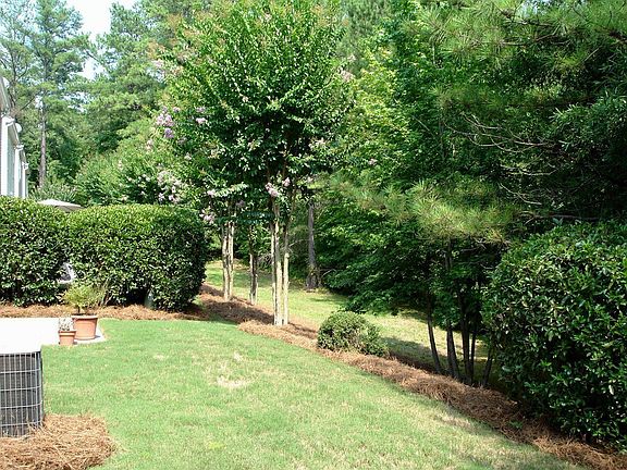 Private Wooded Backyard with Patio to Enjoy Your BBQ. HOA Fees Incl Yard Maint