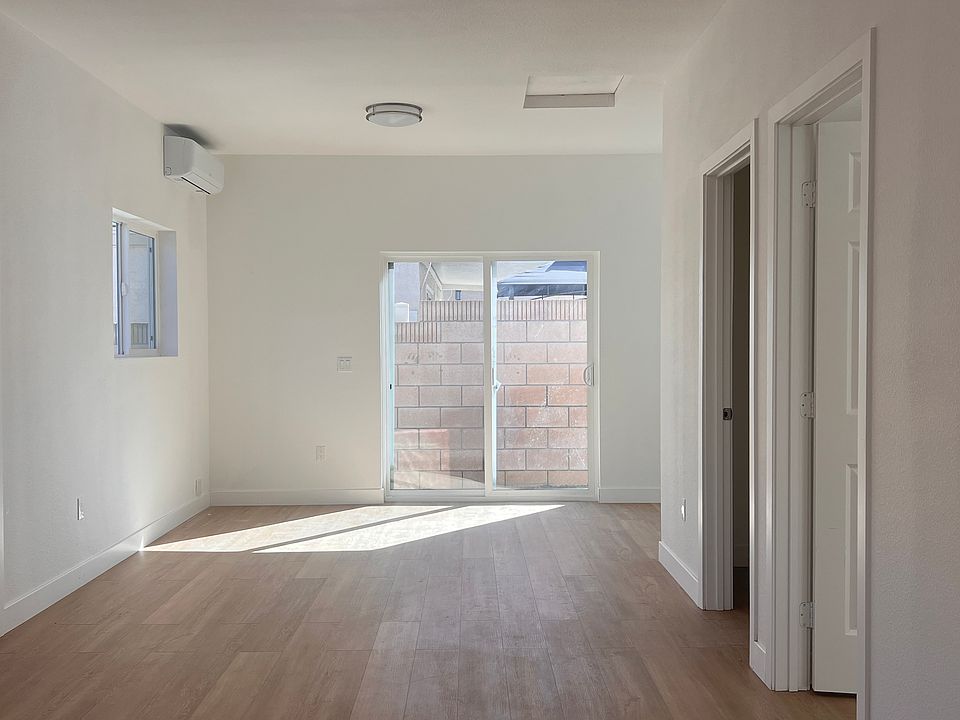 1st image of 2437 S Cuatro Dr
