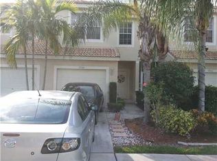 9956 Lago Dr, Boynton Beach, FL 33472