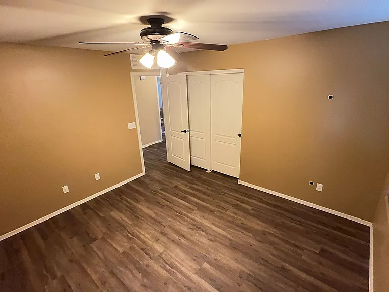 3458 E Merrill Ave — Photo 30