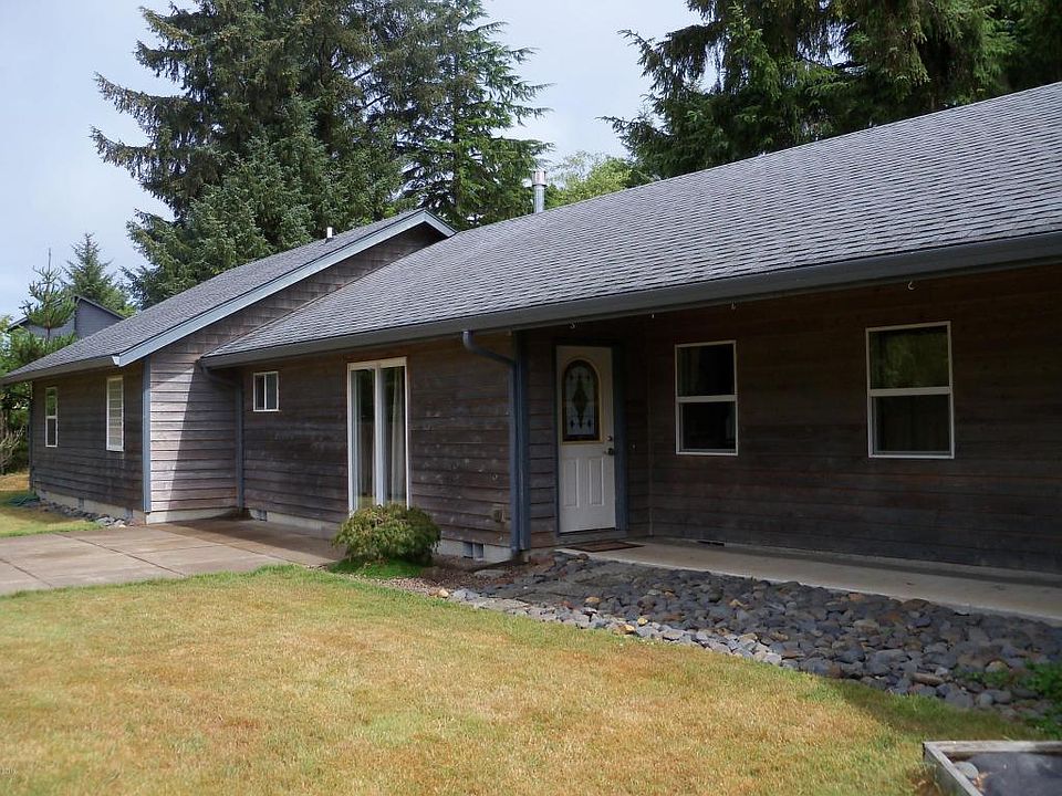 1st image of 650 NW Kimo Ln