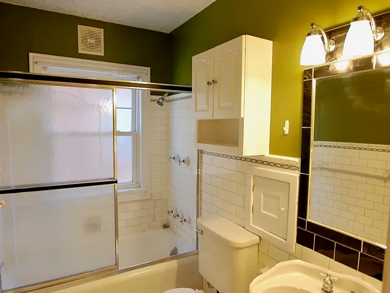 3559 Gridley Rd #A — Photo 10