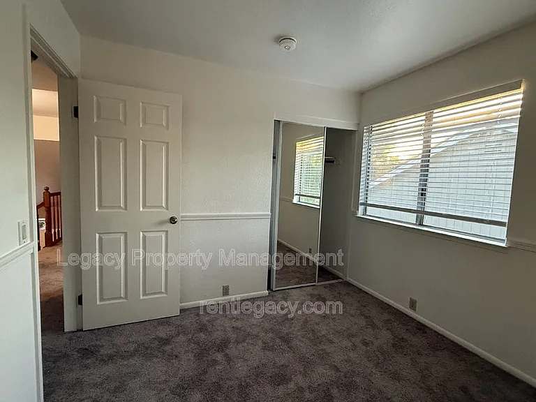 5350 Laguna Park Dr — Photo 17