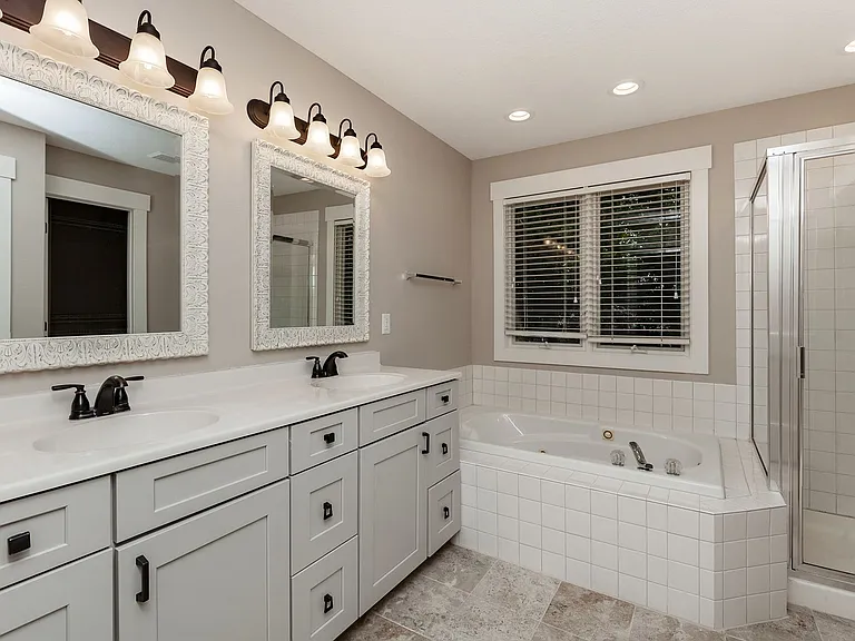 14440 Briarwood Ln — Photo 21