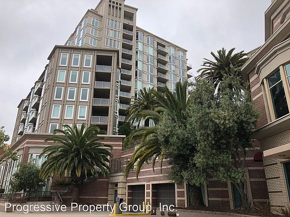 3rd image of 88 King St Unit 1021