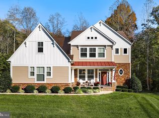 221 Donovan Ln, Stafford, VA 22556