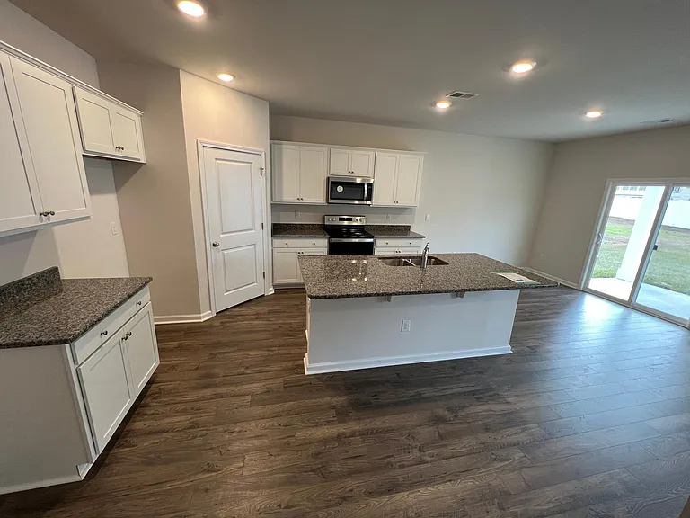 181 Kelsey Ct — Photo 31