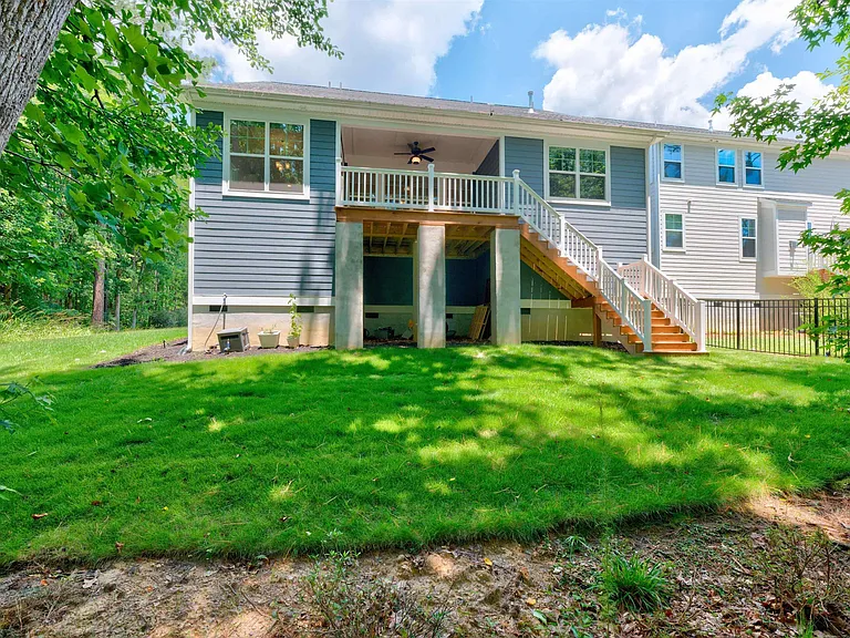 300 Sunnycrest Ln — Photo 39