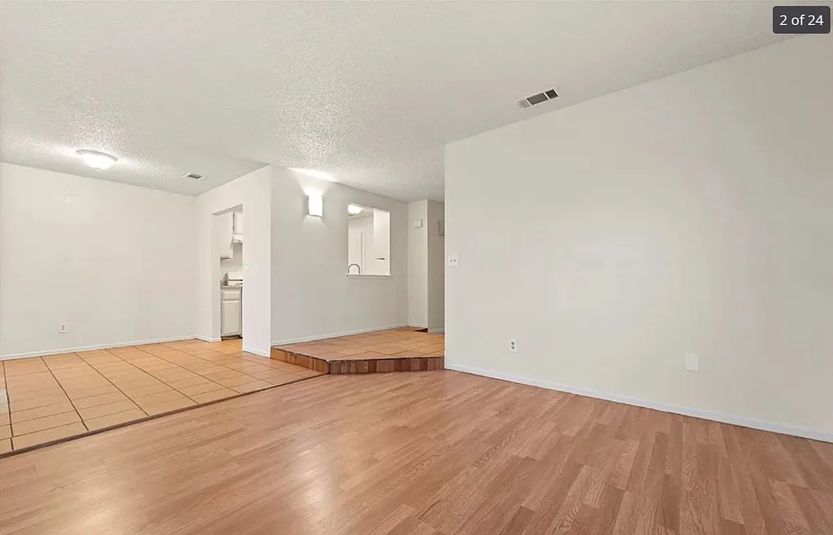 Building Photo - 1071 May Ln
